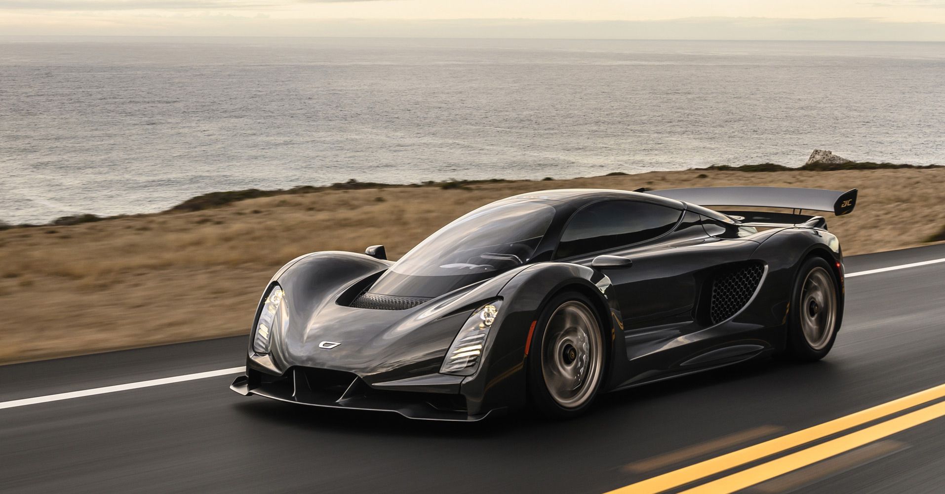 シンクロニシティ (E・D・モート) This Is How The Czinger 21C Extracts 1,250-HP From a 2.9-Litre V8