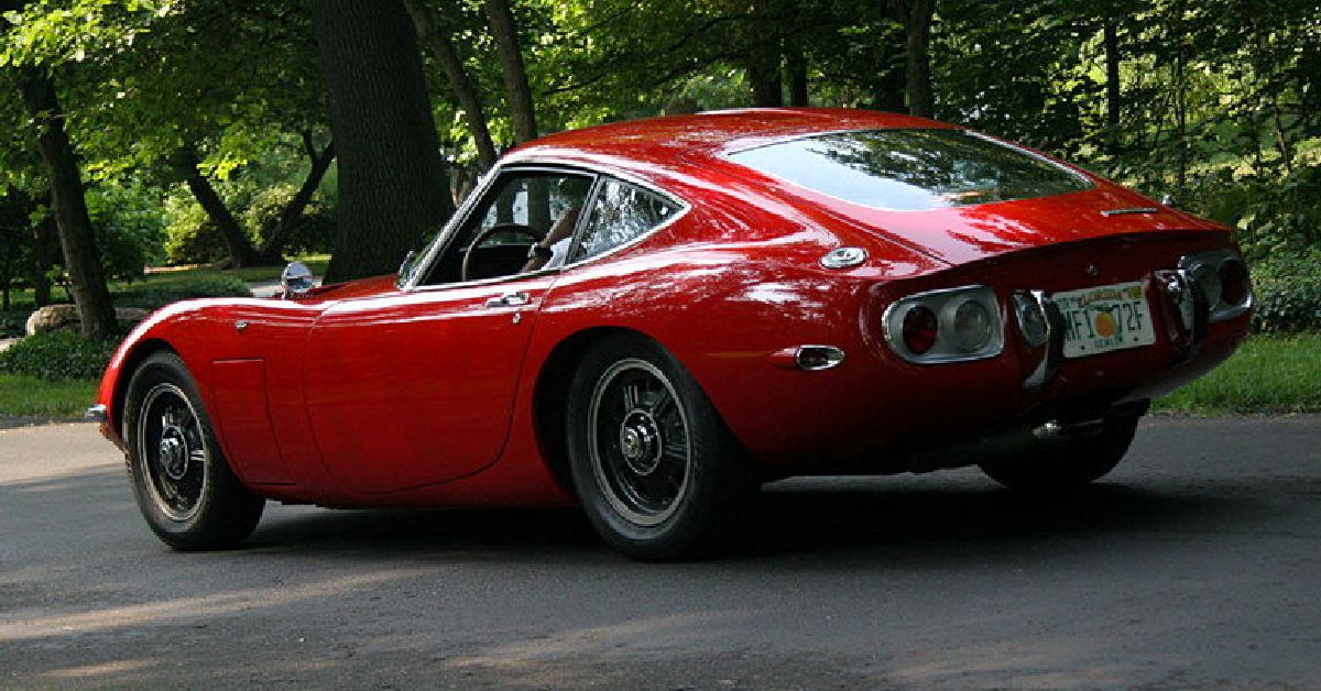 Japan's First Supercar: The Best Features Of The 1970 Toyota 2000GT