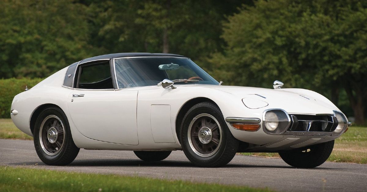 Japan's First Supercar: The Best Features Of The 1970 Toyota 2000GT