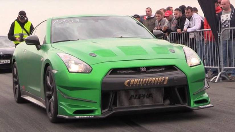 8 Reasons Why The Nissan R35 GT-R Is Awesome (2 Reasons Why We'd Never ...