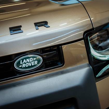 Chinese Range Rover Copy Car Compared Against The Land Rover