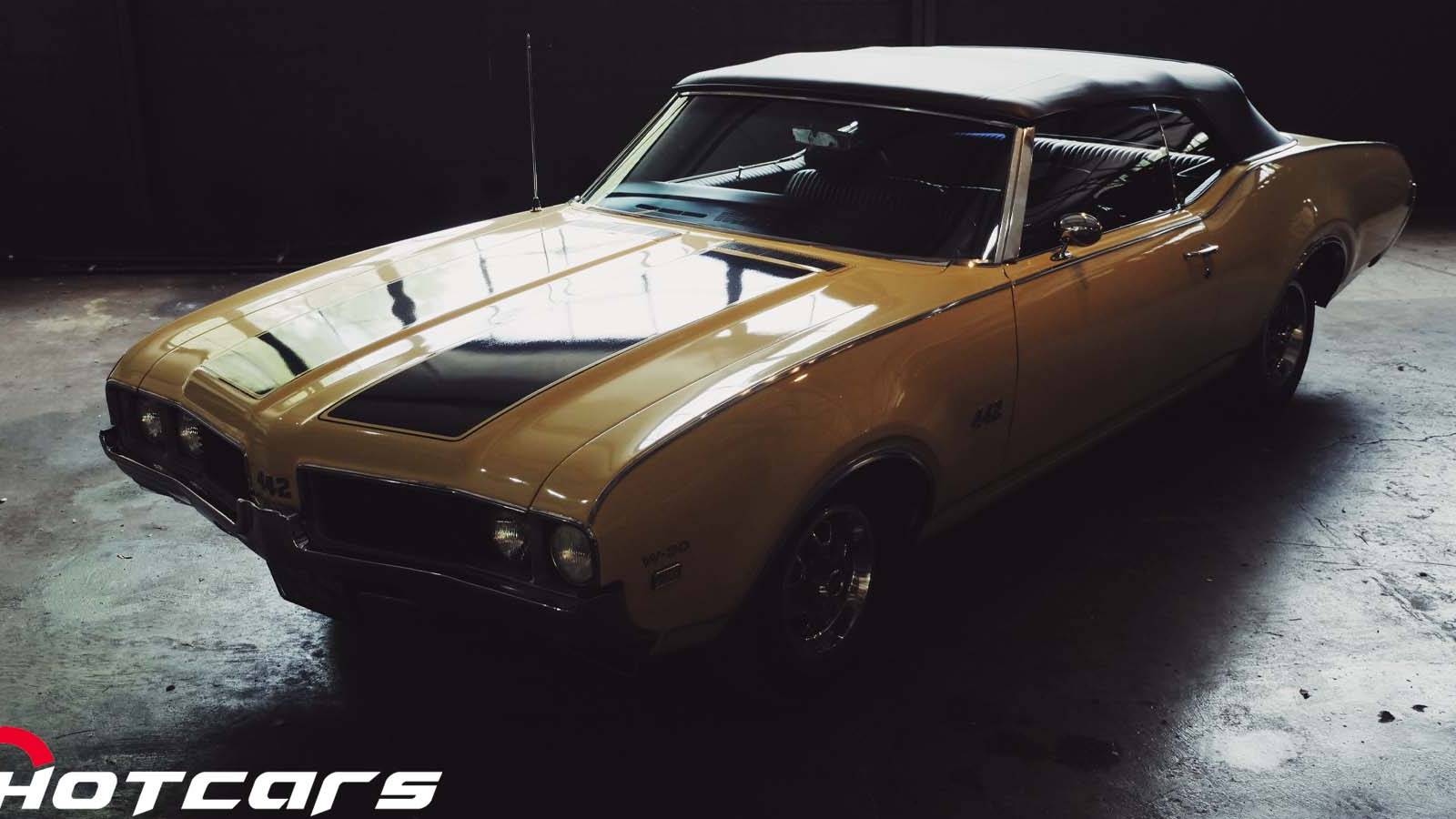 1969 Oldsmobile 442 W30 Review: A Black Leather Sofa In A Muscle 