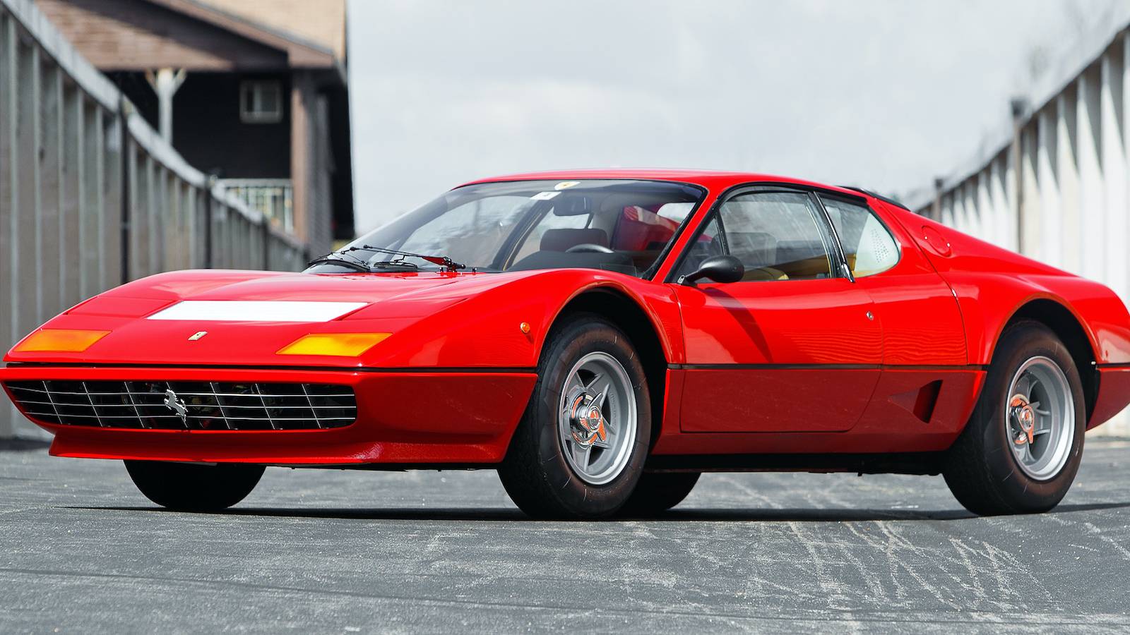 Ferrari 512 BB 1976 赤 1976-Ferrari-512-BB-via-