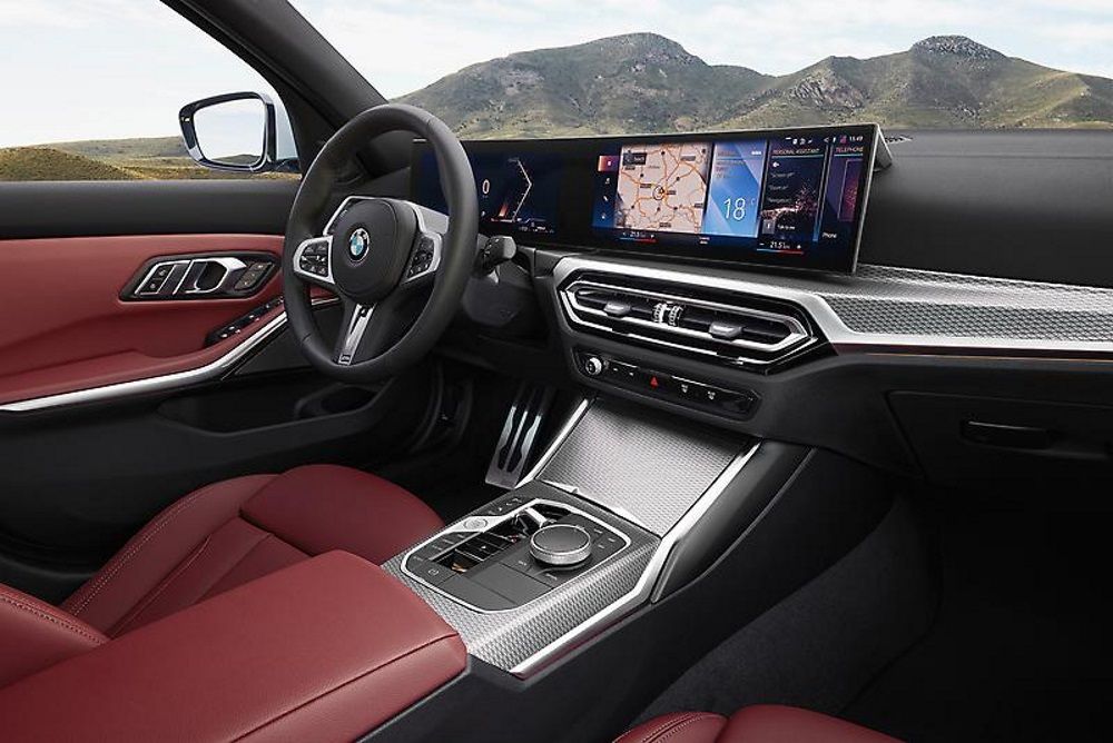 Interior: 2023 BMW 3 Series