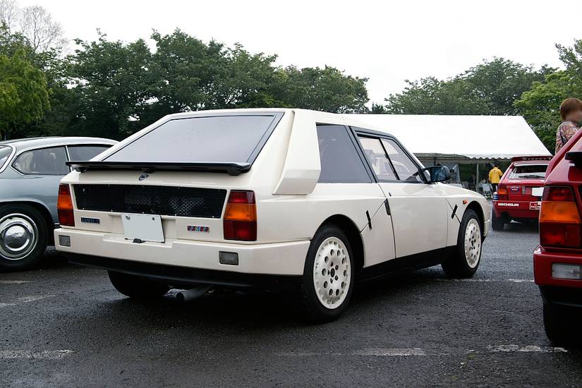 10 Reasons Why We Love The Lancia Delta S4 Stradale