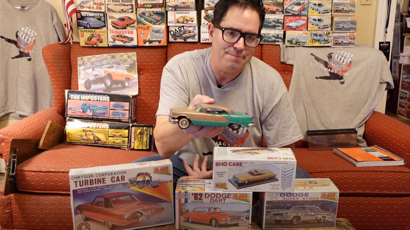 YouTuber Gets Nostalgic Unboxing Some Rare Jo-Han Plastic Model Kits