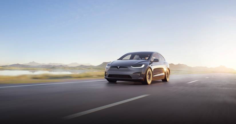 The 2022 Tesla Model X Plaid Is Still The Fastest Accelerating SUV