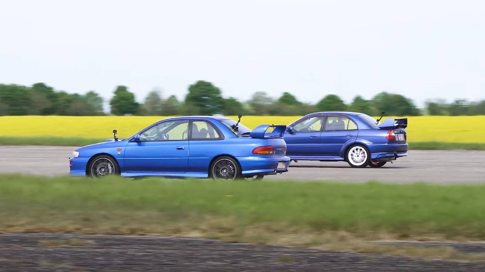 Subaru Impreza P1 Takes On A Mitsubishi Evo In Drag Race