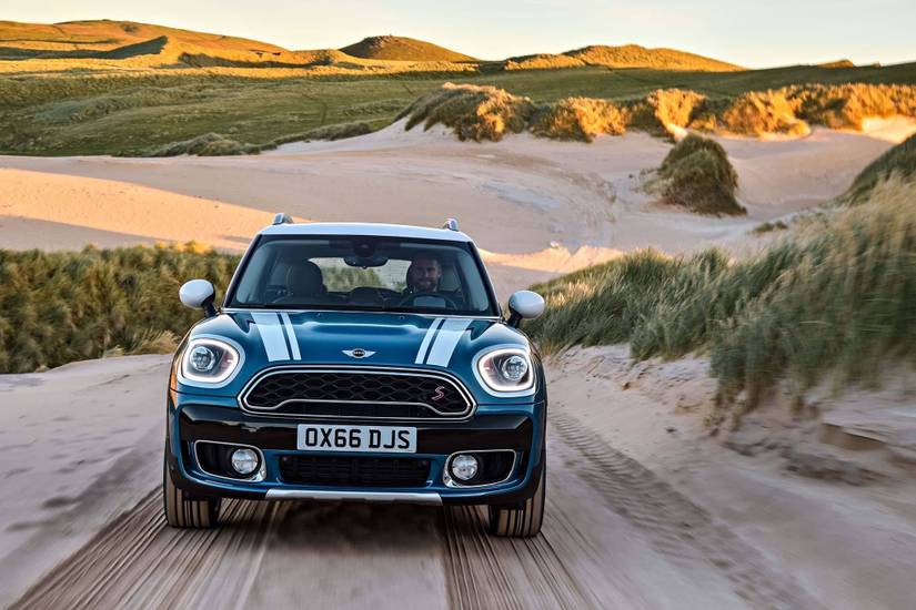 These Are The Best Features Of The 2017 Mini Cooper