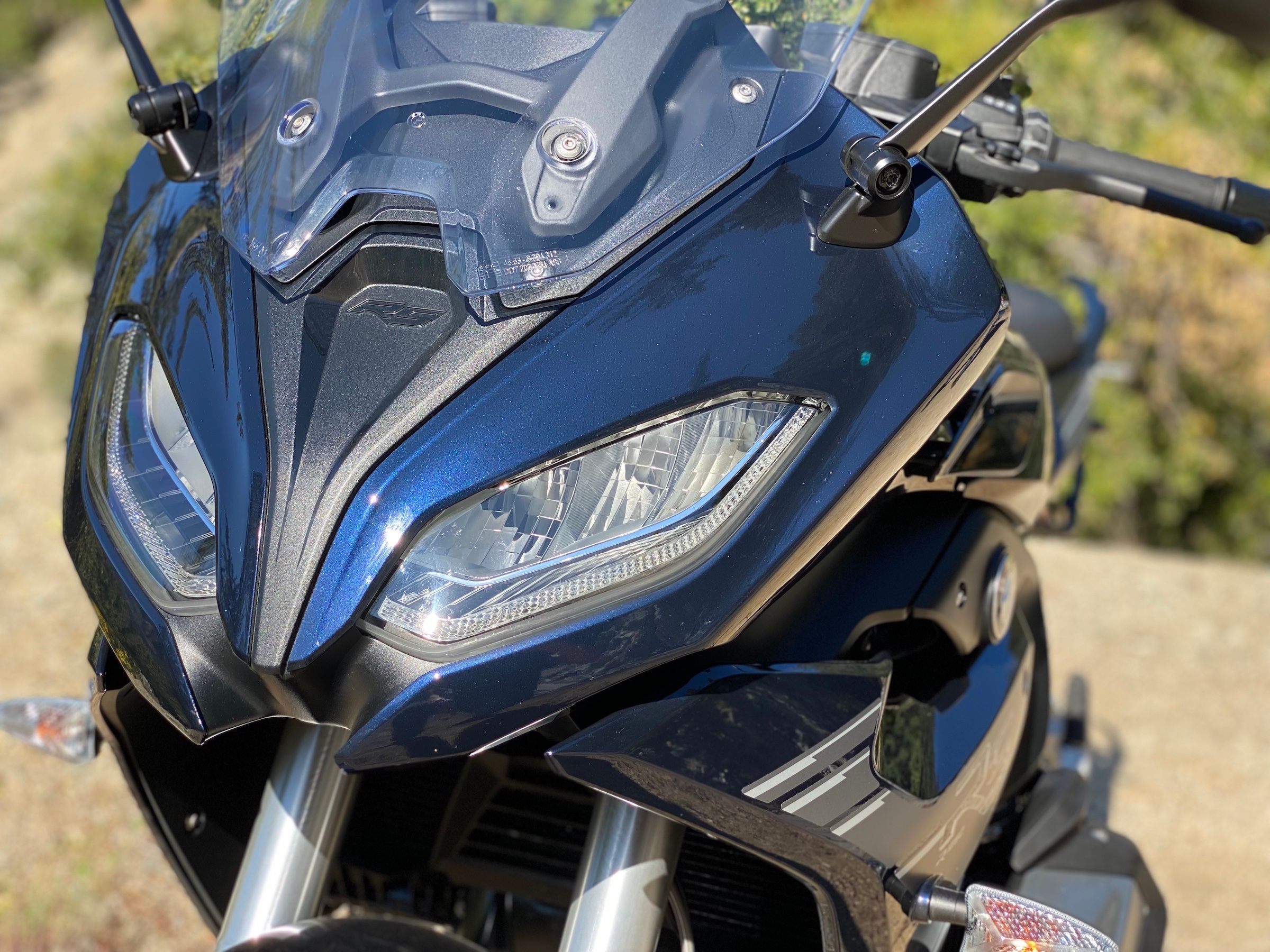 2022 BMW R 1250 RS close-up headlamps
