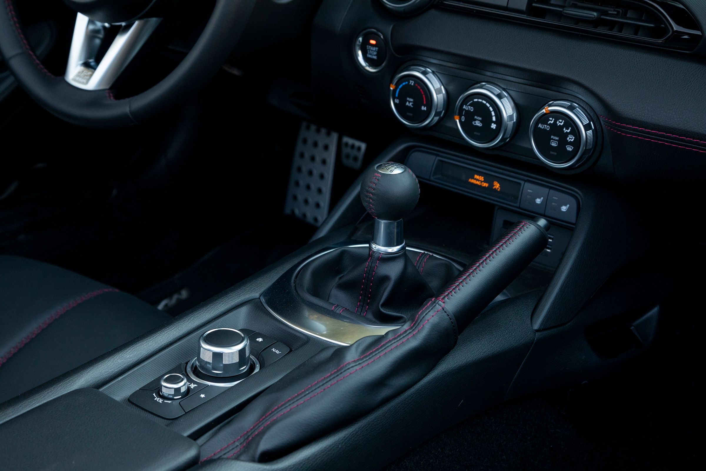 2022 Mazda Miata RF short-throw 6-speed gear shift