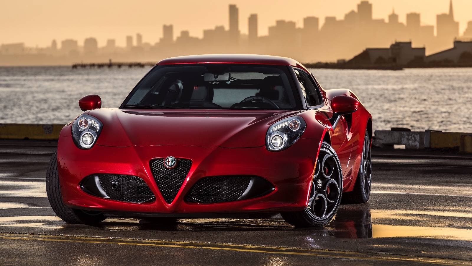 These Are Our 8 Favorite Alfa Romeo Sports Cars Of All Time