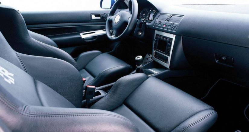 Volkswagen Golf R32 2004 MK4 interior shot