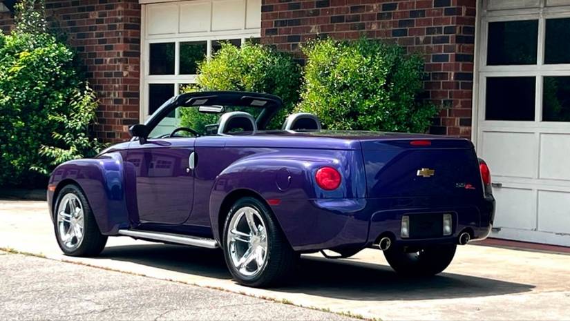Ssr Rear End 10 Things We Actually Like About The Chevrolet SSR