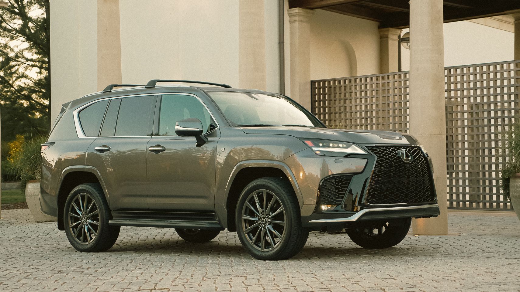 The 2022 Lexus LX600 Is The Land Cruiser We've Waited For