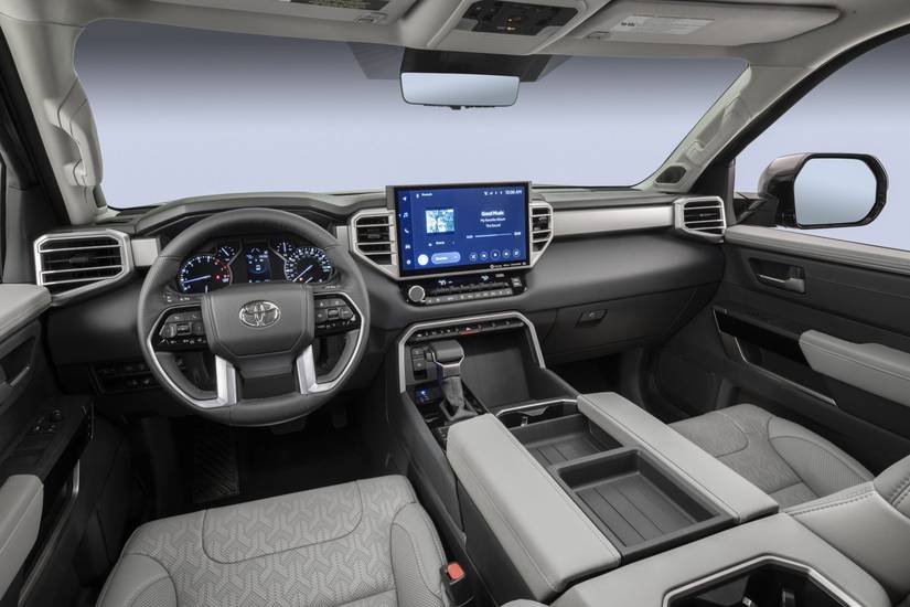 toyota tundra 2023 platino interior
