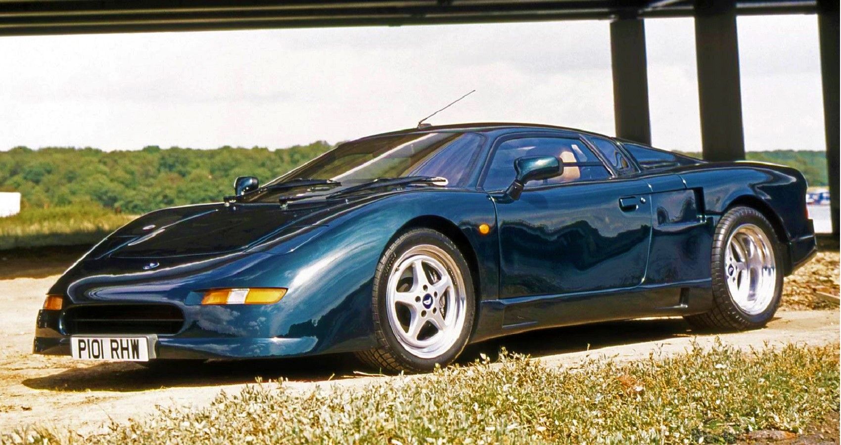 10 Times British Carmakers Built Great Cars That Flopped Spectacularly