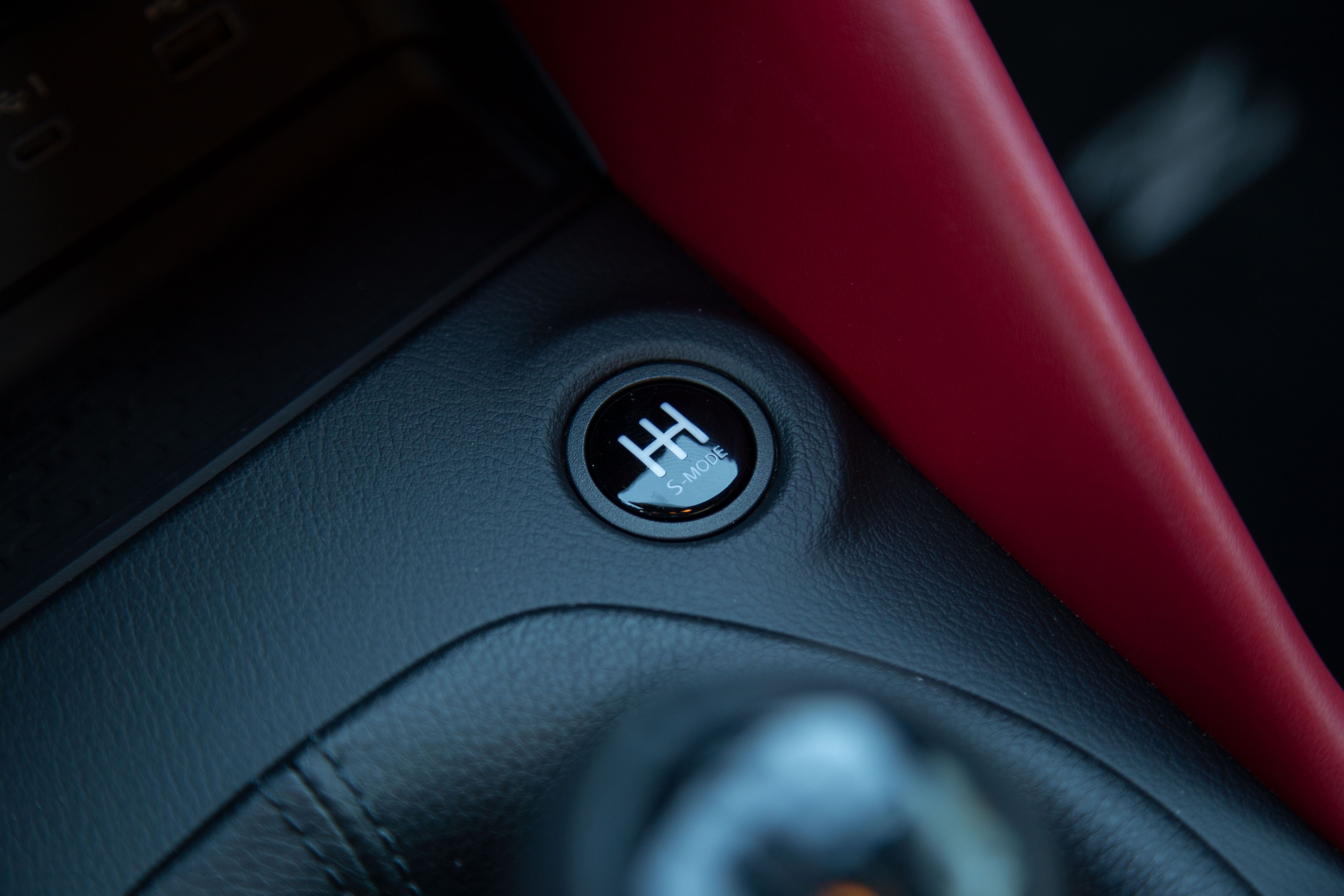 2022 Nissan Z Performance S-Mode Button