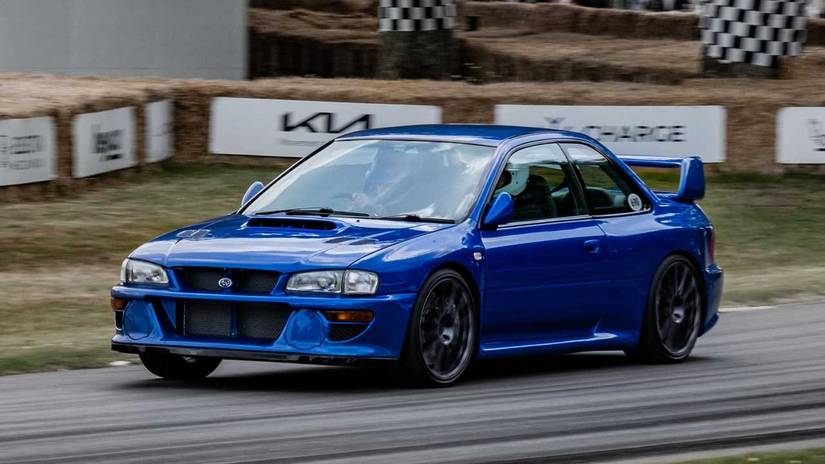 10 Things We Just Learned About Prodrive's P25 Subaru Impreza 22B