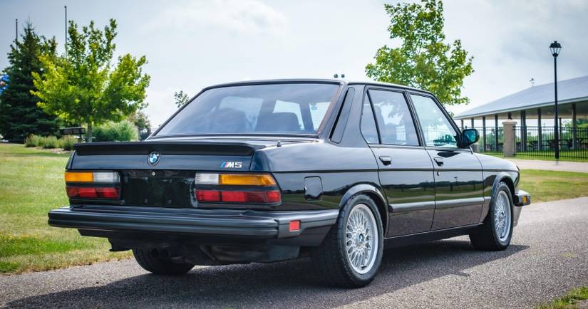 Why The BMW E28 M5 Was The Most Reliable Car From The 1980s