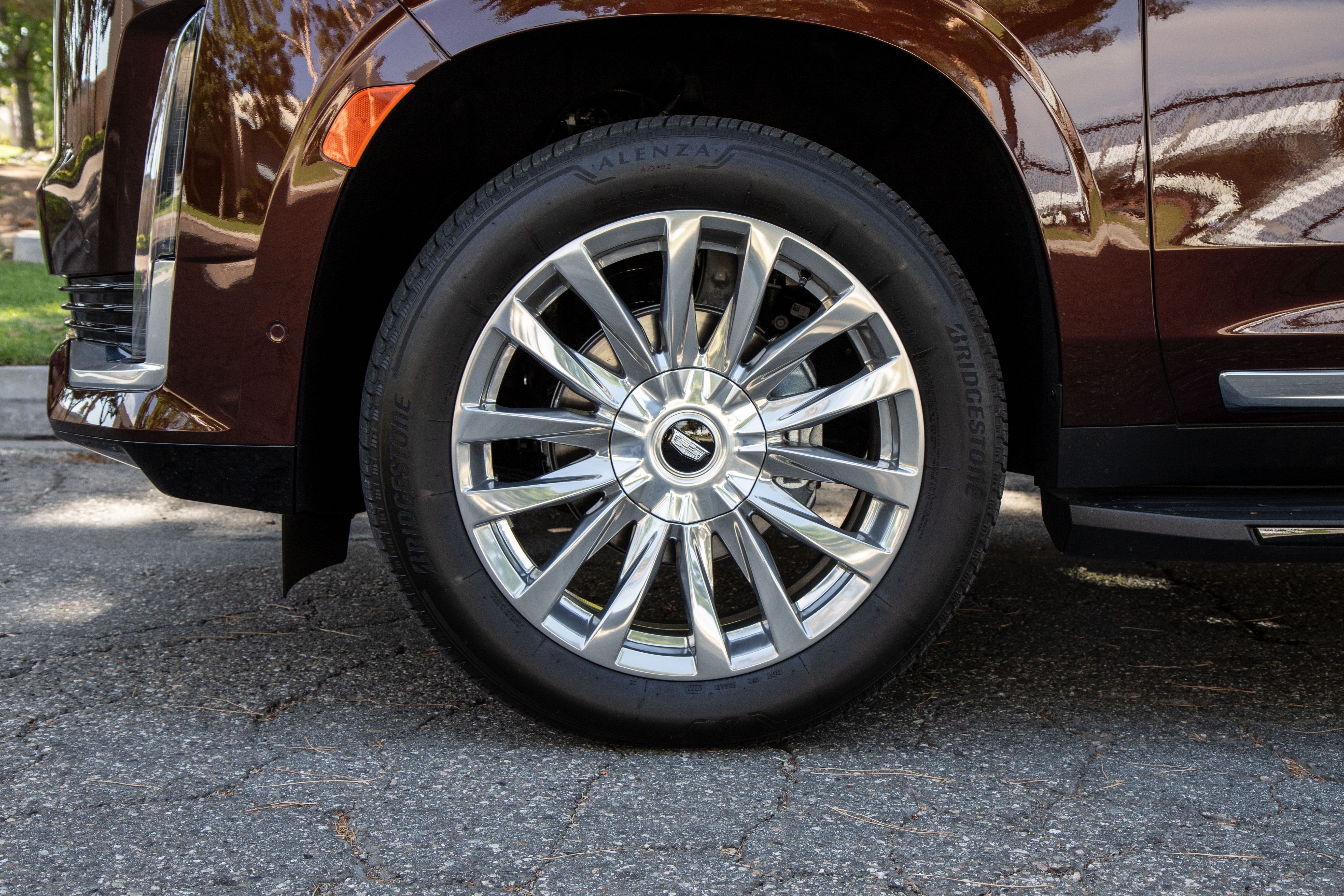 2022 Cadillac Escalade Premium Luxury Wheel And Tire