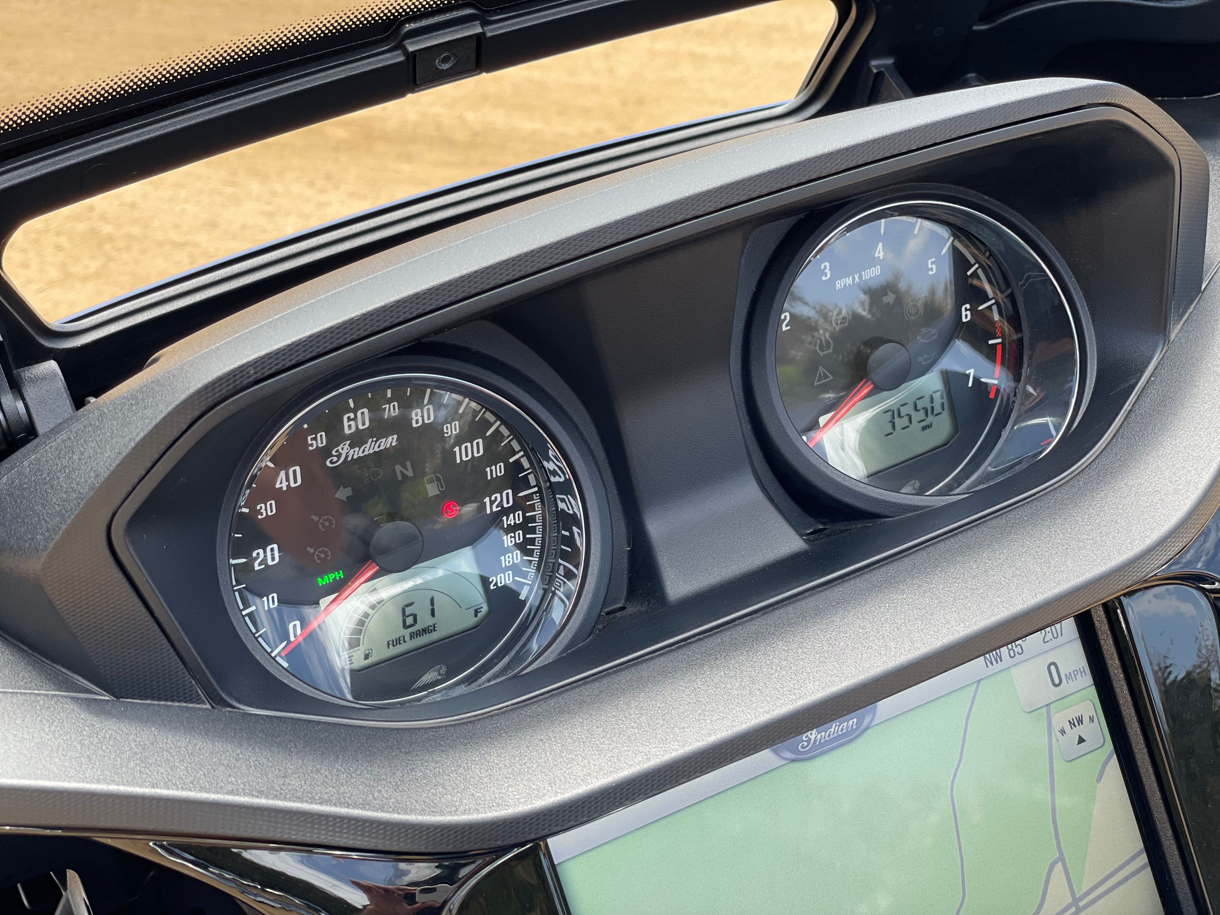 2022 Indian Motorcycle Pursuit Limited With Premium Package Analog Gauges