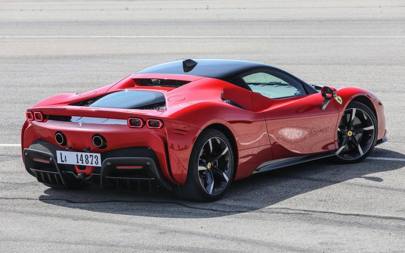 A Detailed Look At A Plug-In Hybrid We'd Love To Drive: The Ferrari ...
