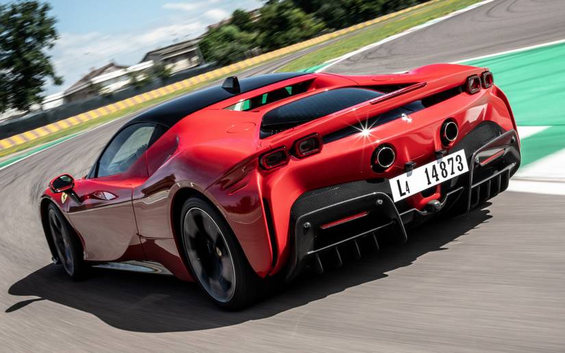 A Detailed Look At A Plug-In Hybrid We'd Love To Drive: The Ferrari ...