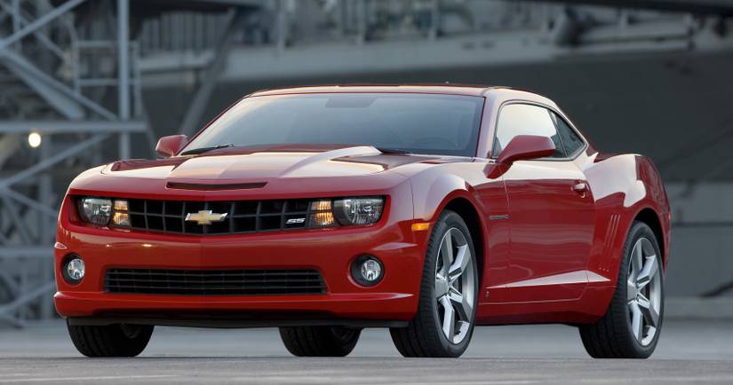 2010 Chevrolet Full Line Brochure Catalog – Camaro, Silverado, HHR, Cobalt SS, Tahoe & More