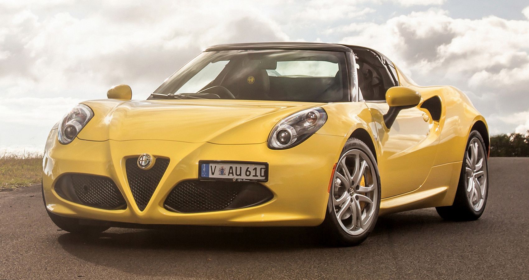 Alfa-Romeo-4C---Front.jpg?w=