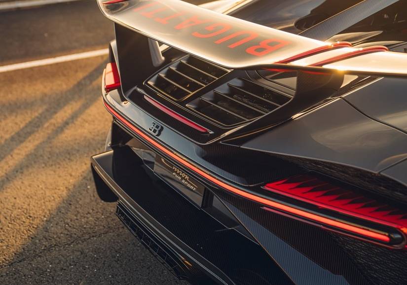 10 Things Every Gearhead Should Know About The Bugatti Chiron Pur Sport
