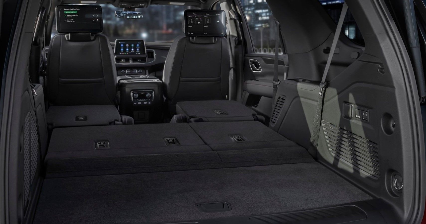 Chevrolet Tahoe cargo space layout view