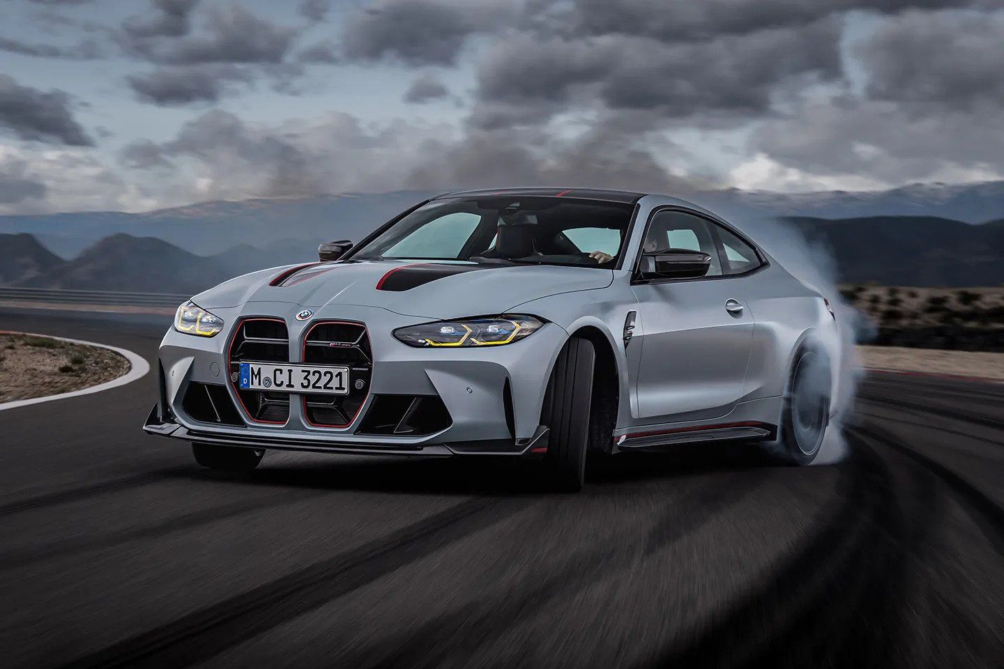 Watch a BMW M4 CS Race a Lamborghini Huracán – You Won’t Believe It