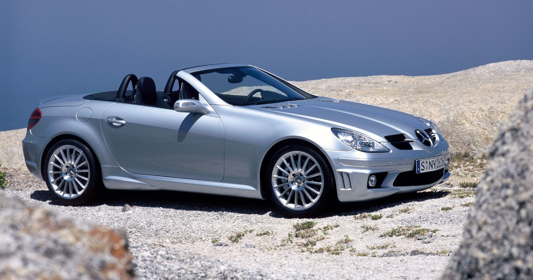 ディーラー特注　Mercedes-Benz SLK-Klasse(R 171) A Detailed Look At The R171 Mercedes-Benz SLK 55 AMG