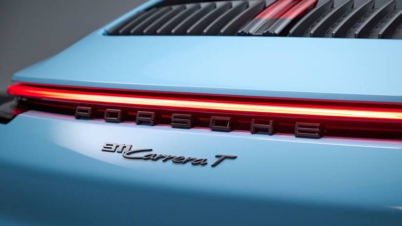 Here’s What Makes The 2023 Porsche 911 Carrera T Ideal For Driving ...