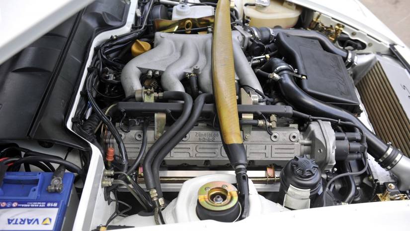 10 Things We Love About The Porsche 968 Turbo S