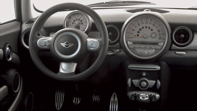 Mini R56 Work 5 Reasons Why The R56 Mini Cooper S Is Awesome (5 Reasons Why We'd ...