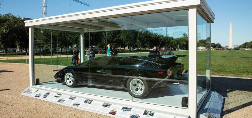 A Detailed Look At The Lamborghini Countach From The Cannonball Run