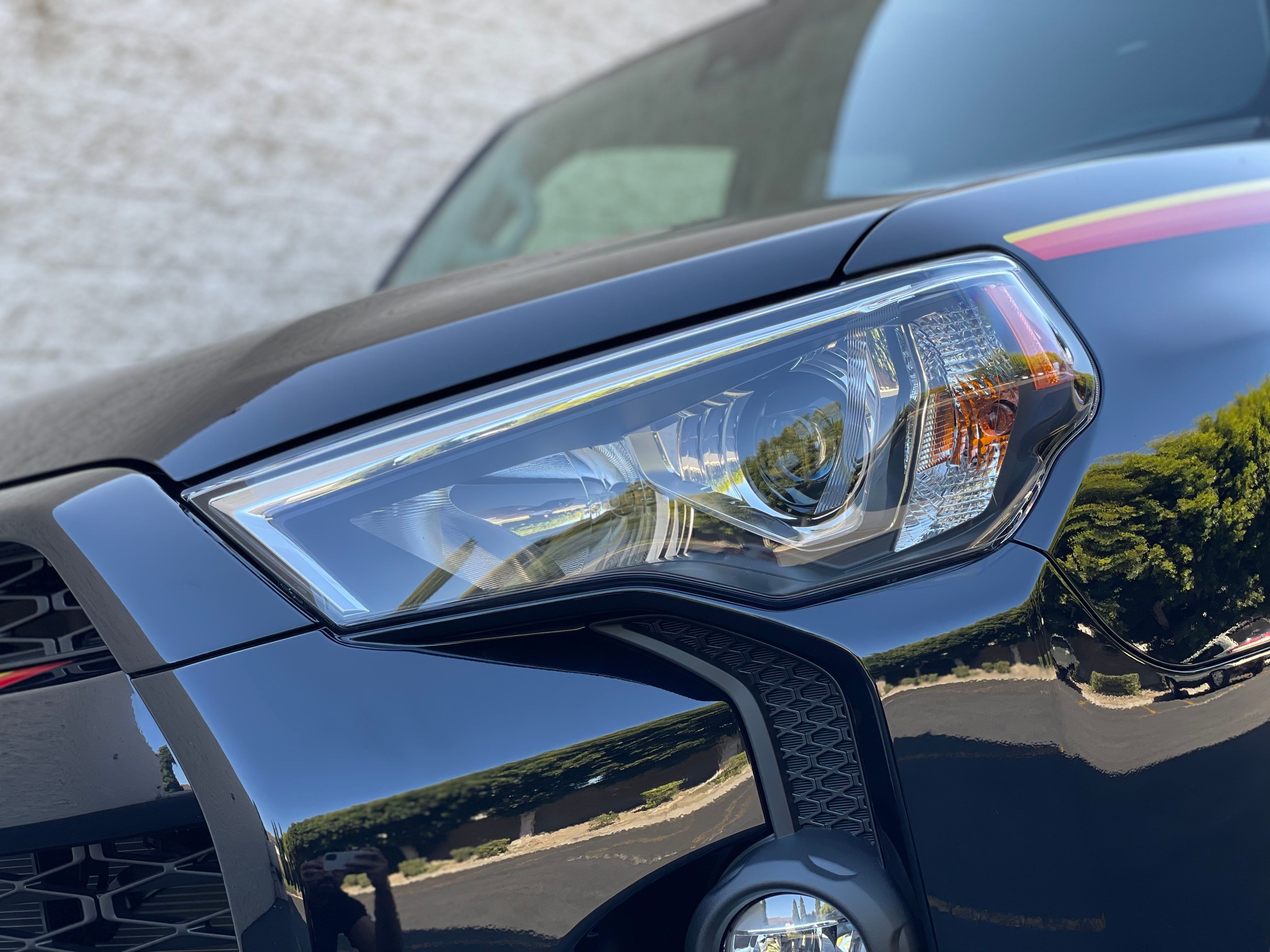 Фара, посвященная 40-летию Toyota 4Runner 2023