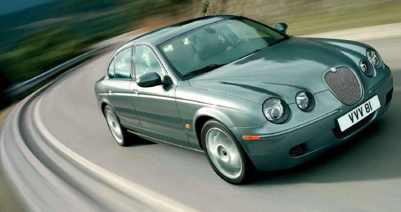 Jaguar S-Type R - Front