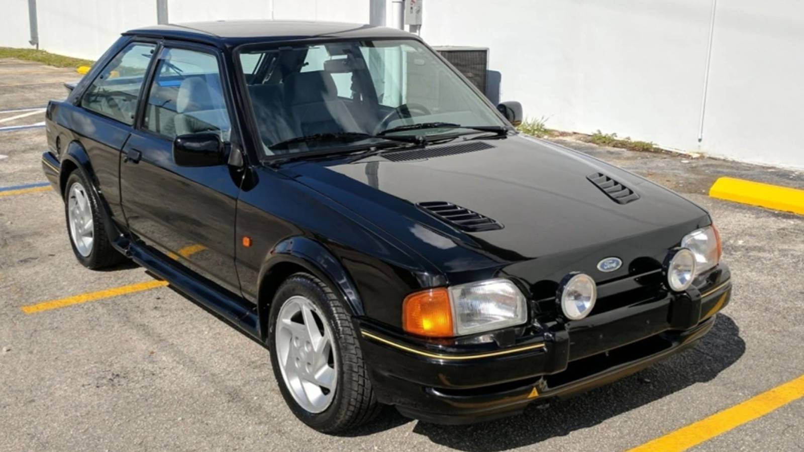 A Detailed Look Back At The Ford Escort RS Turbo a-detailed-look-back-at-the-ford-escort-rs-turbo