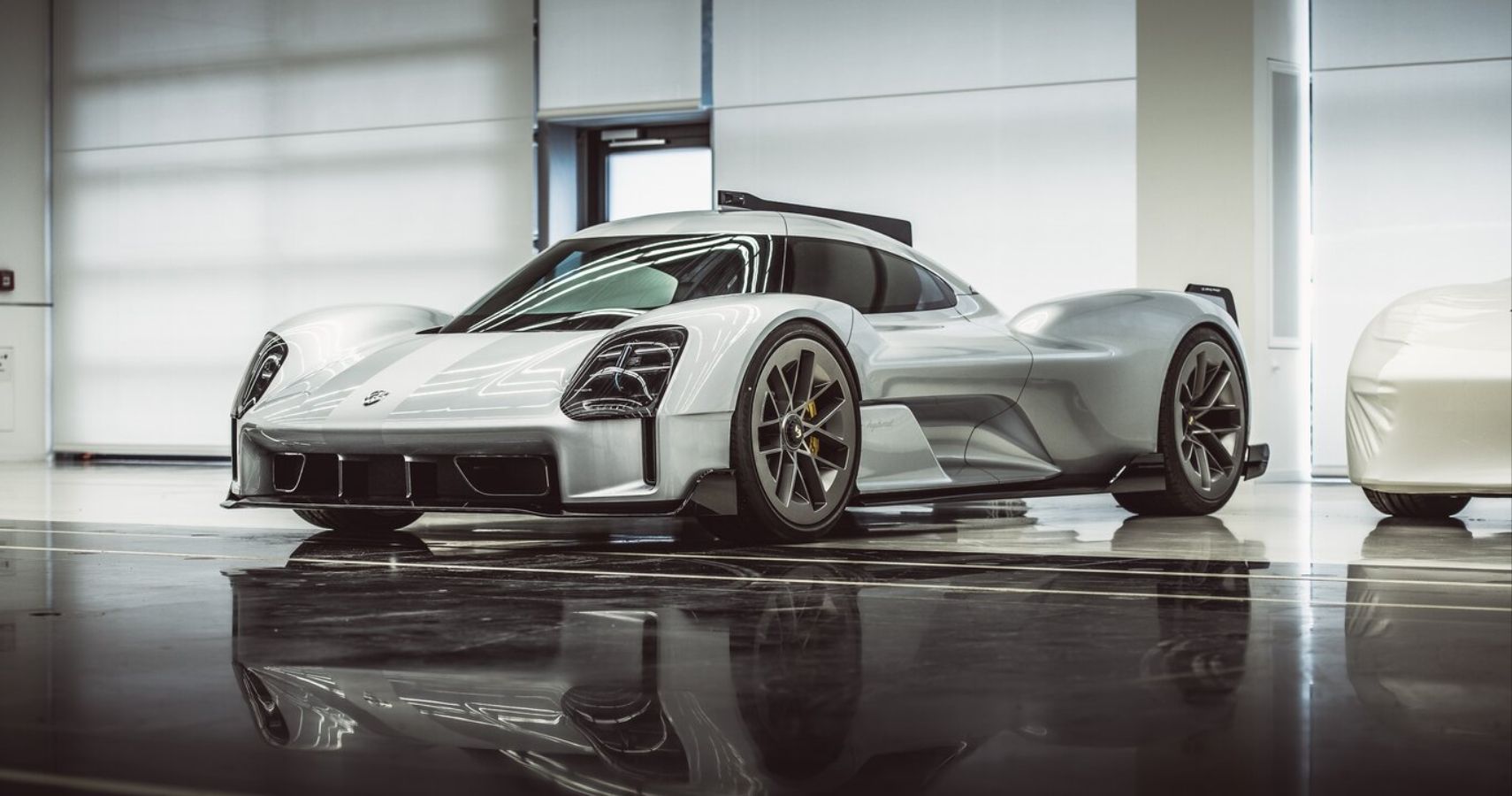 Everything We Know About The Porsche 918 Hypercar Successor