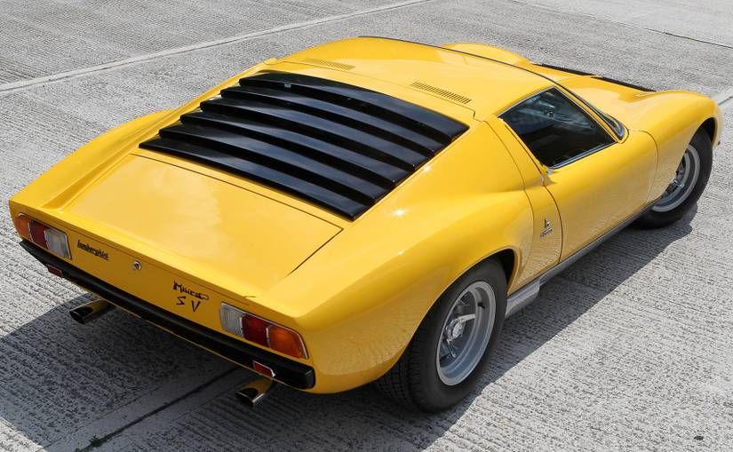 These Are The 10 Most Gorgeous Sports Cars From The 1960s