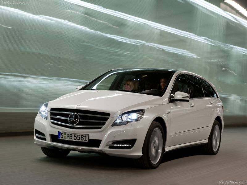 10 Discontinued Mercedes-Benz Cars That Deserve A Modern Reboot