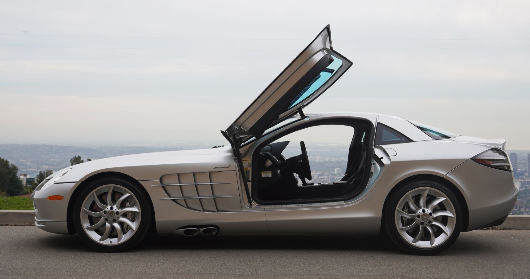 MOTORMAX 1/12 Mercedes-Benz SLR McLaren - Grise - Miniature Collection