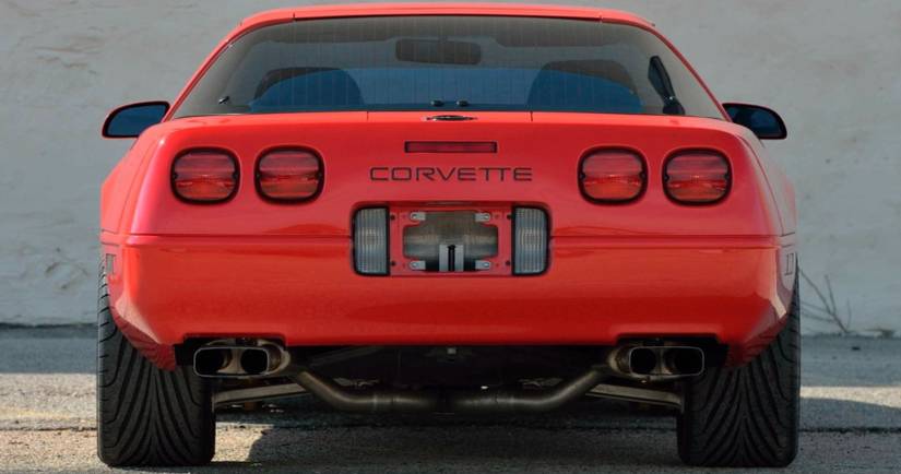 Little Red Corvettes: Kansas Man Auctioning Off 15 Red C4 Chevrolet ...