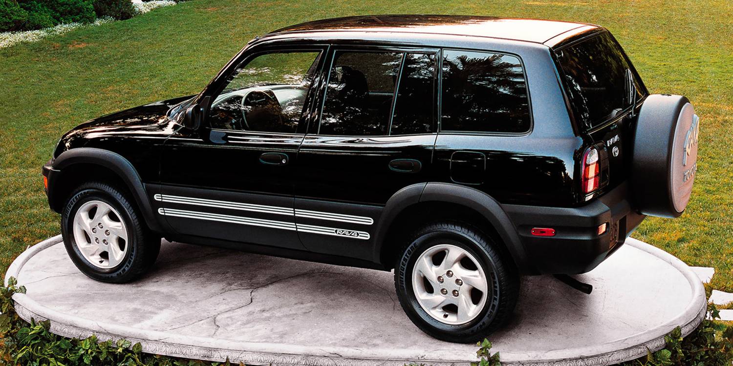 Rav 4 2000 Rear A Guide To Buying A 1995-2000 Toyota RAV4