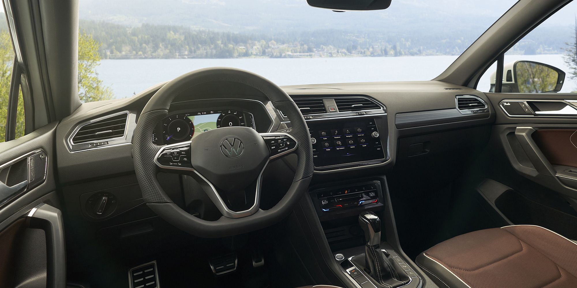 Volkswagen Tiguan Interior Driver's Side Noisette