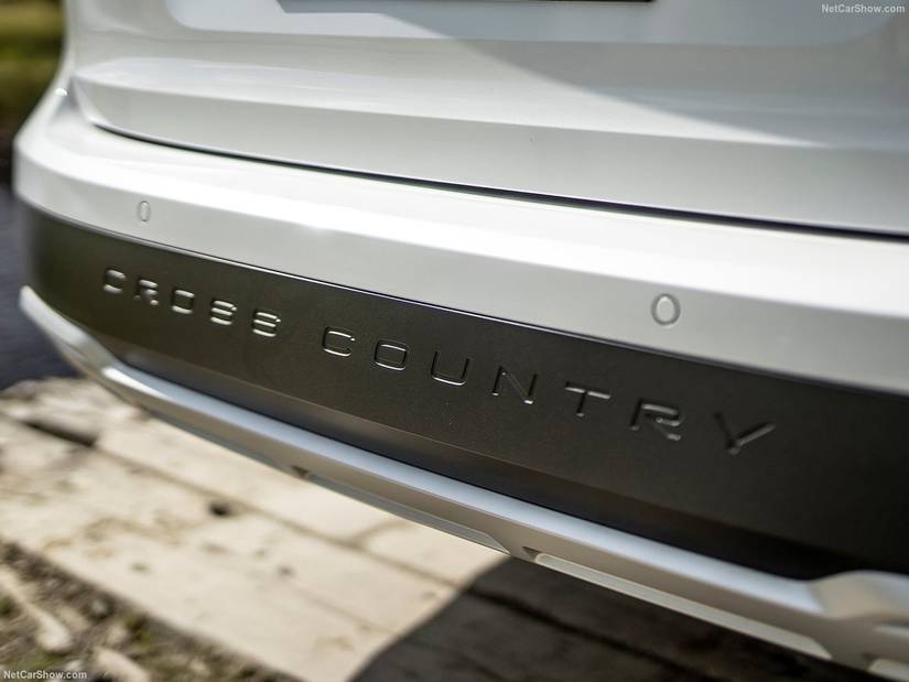 10 Reasons Why The Volvo V90 Cross Country Is A Serious Winter Wagon