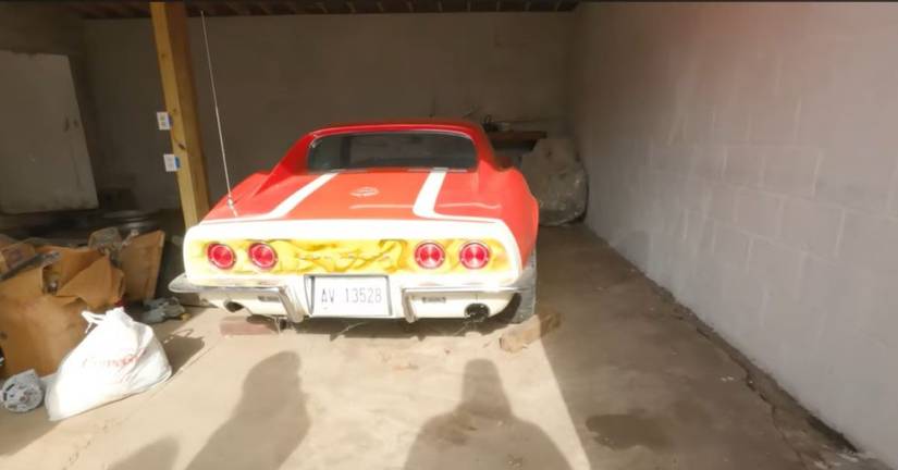 This Rare 1968 Chevrolet Corvette With A Custom Paint Job Is A Barn ...